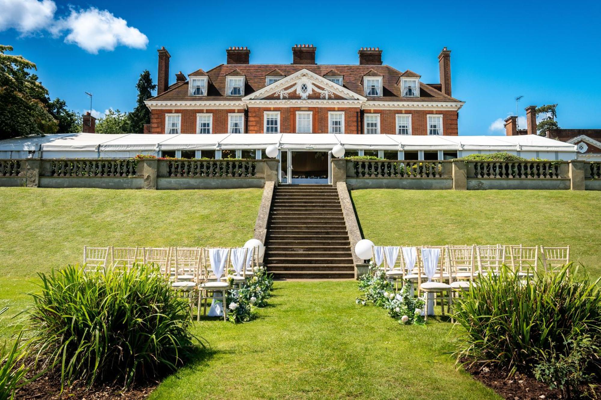Hunton Park Hotel Kings Langley Exterior foto